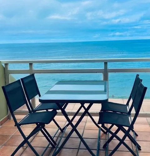 First-line Canteras Apartment *